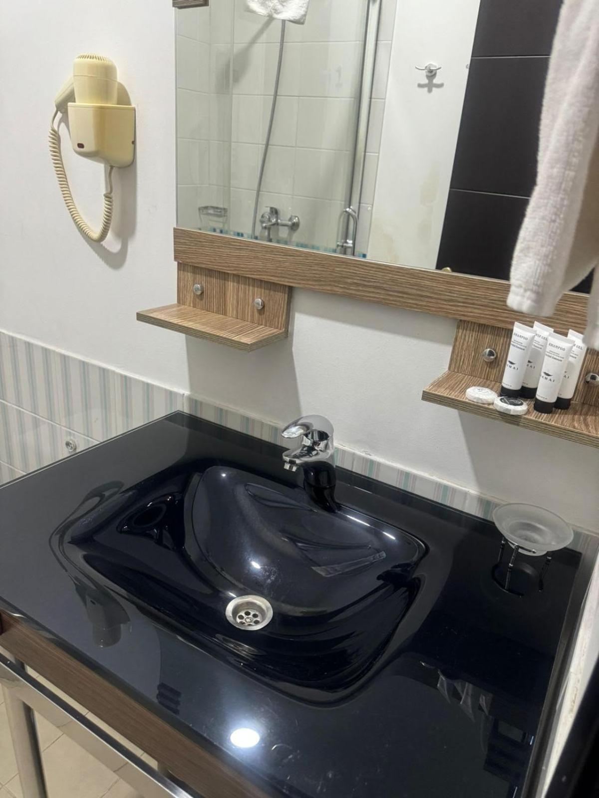 Hotel Beka Palace Тбилиси Екстериор снимка