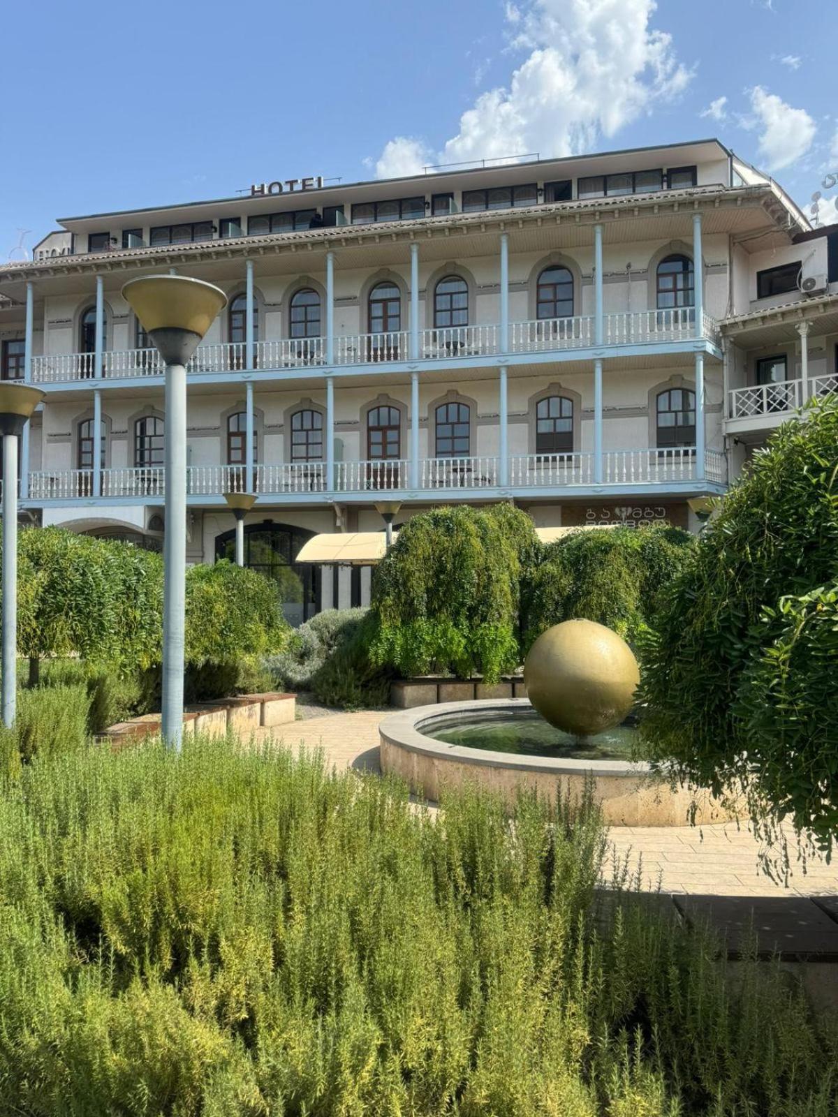 Hotel Beka Palace Тбилиси Екстериор снимка