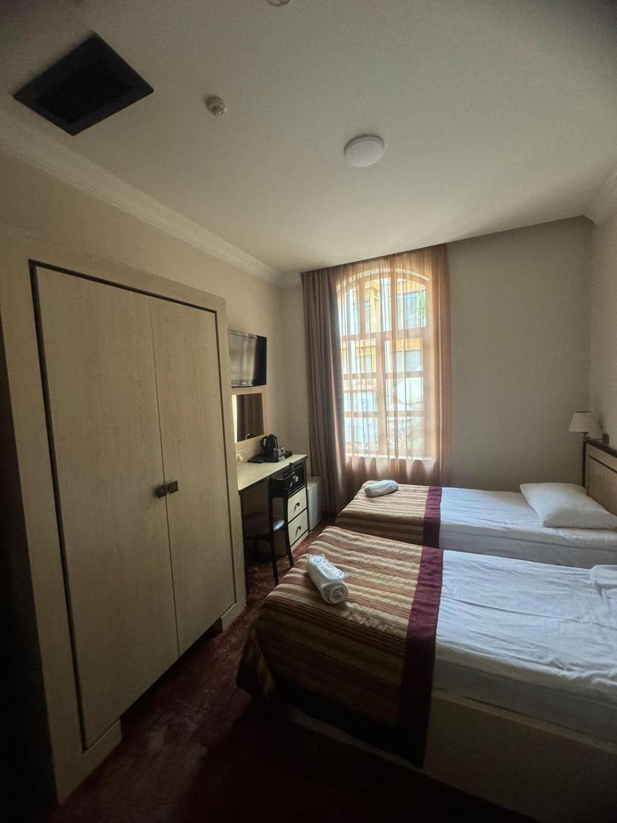 Hotel Beka Palace Тбилиси Екстериор снимка