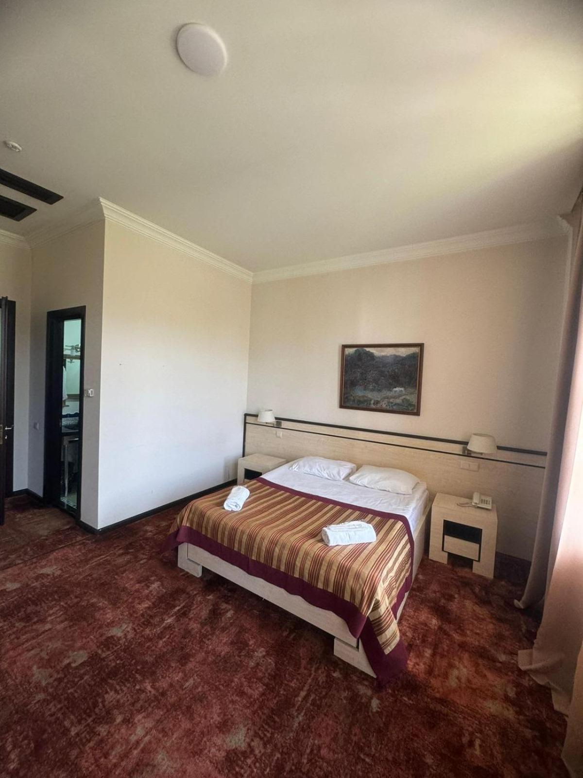 Hotel Beka Palace Тбилиси Екстериор снимка