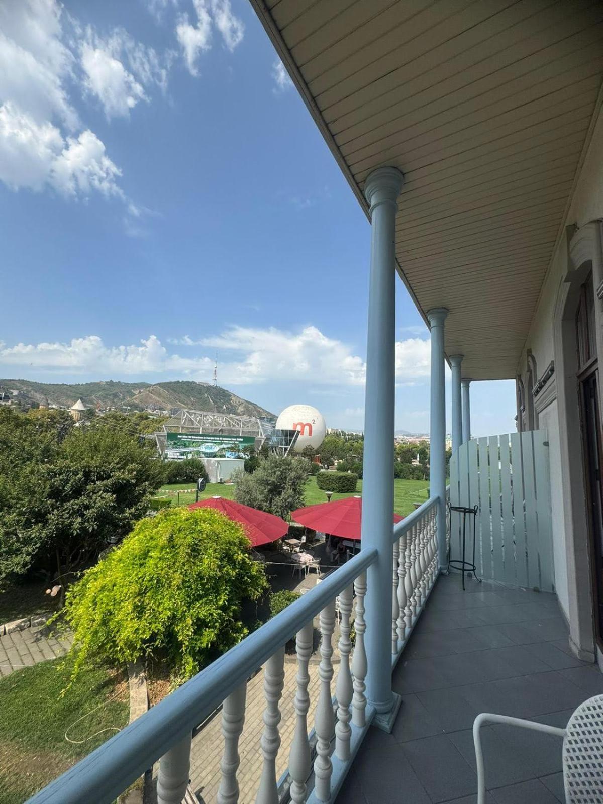 Hotel Beka Palace Тбилиси Екстериор снимка