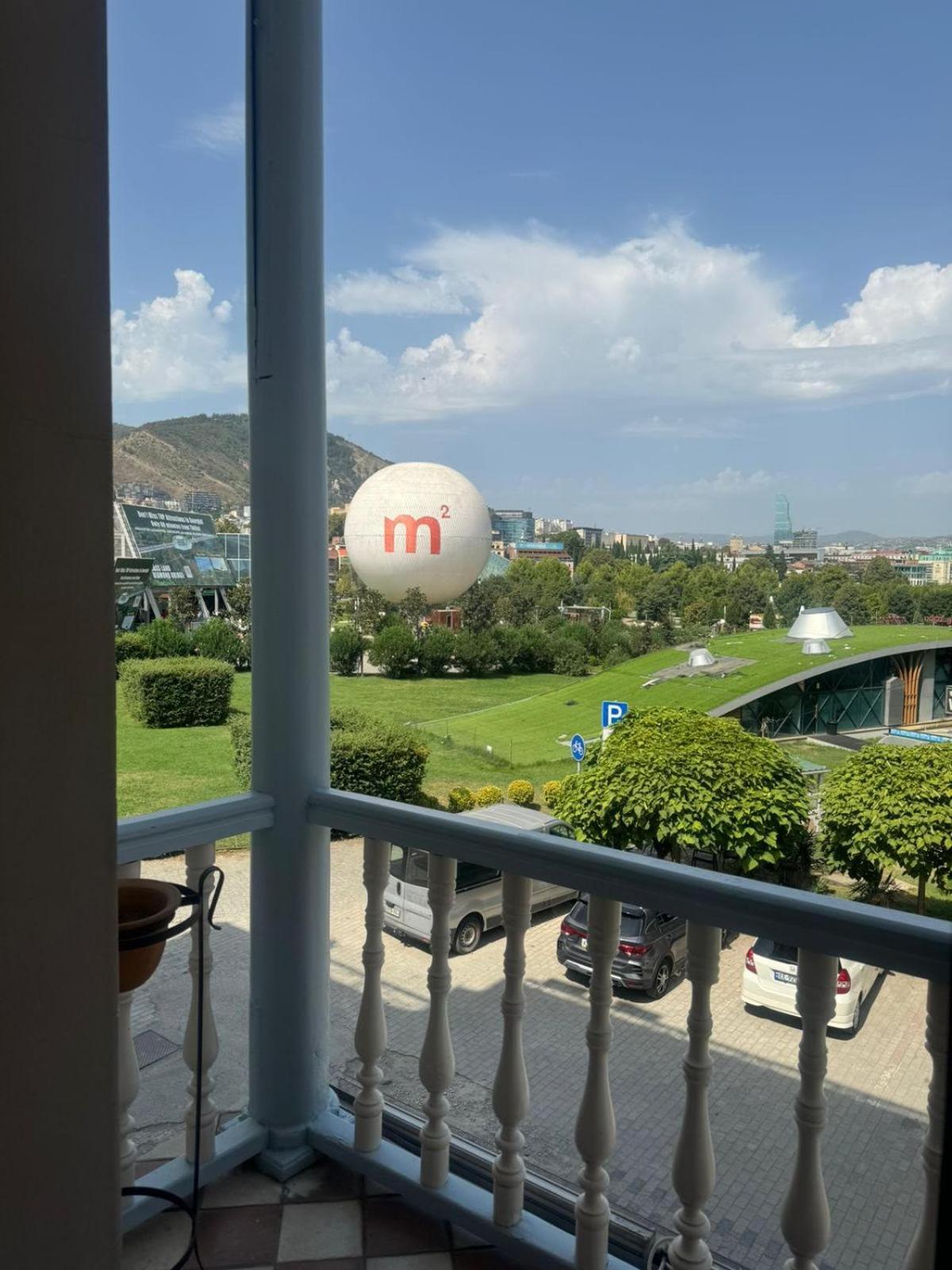 Hotel Beka Palace Тбилиси Екстериор снимка