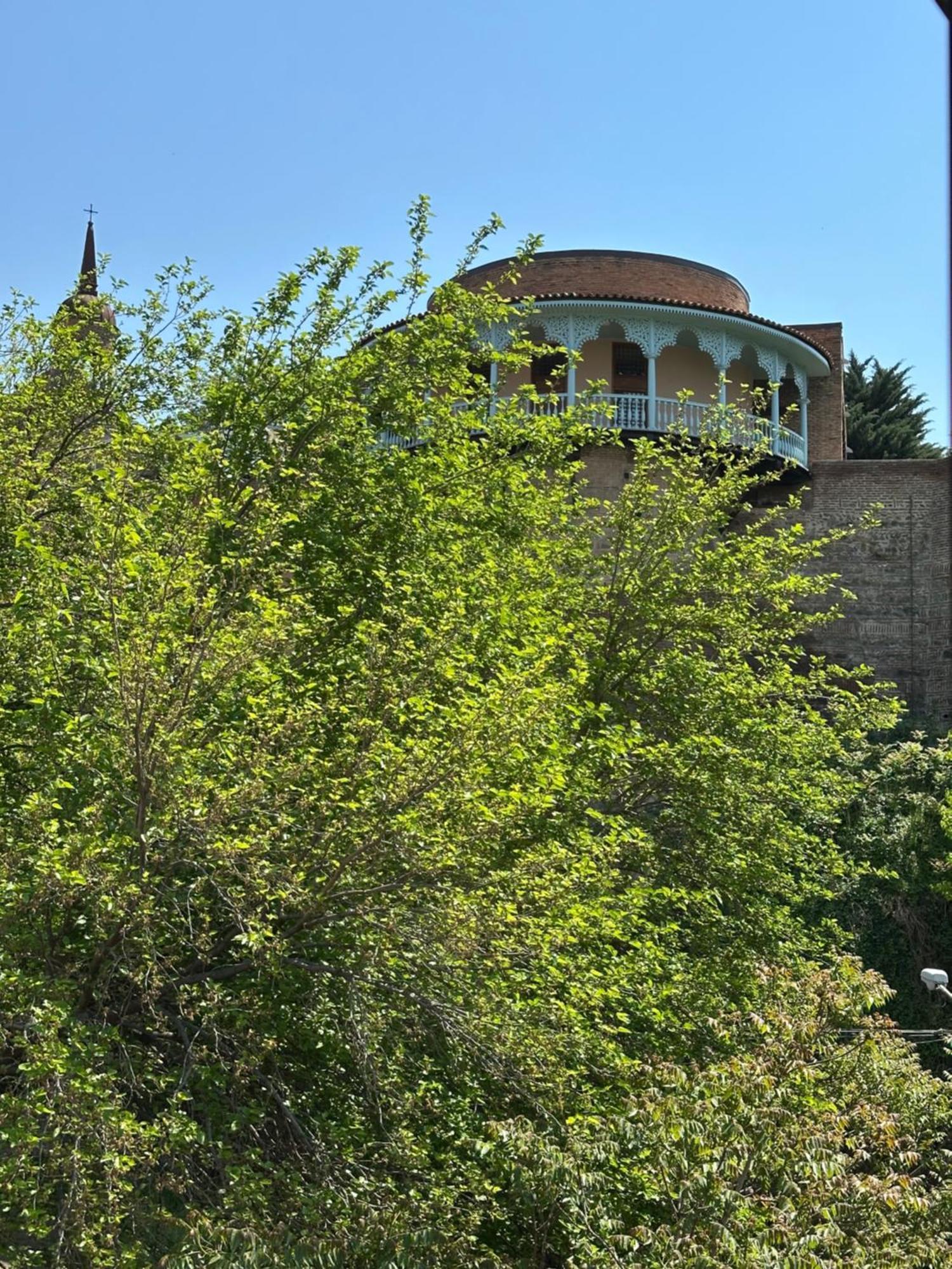 Hotel Beka Palace Тбилиси Екстериор снимка